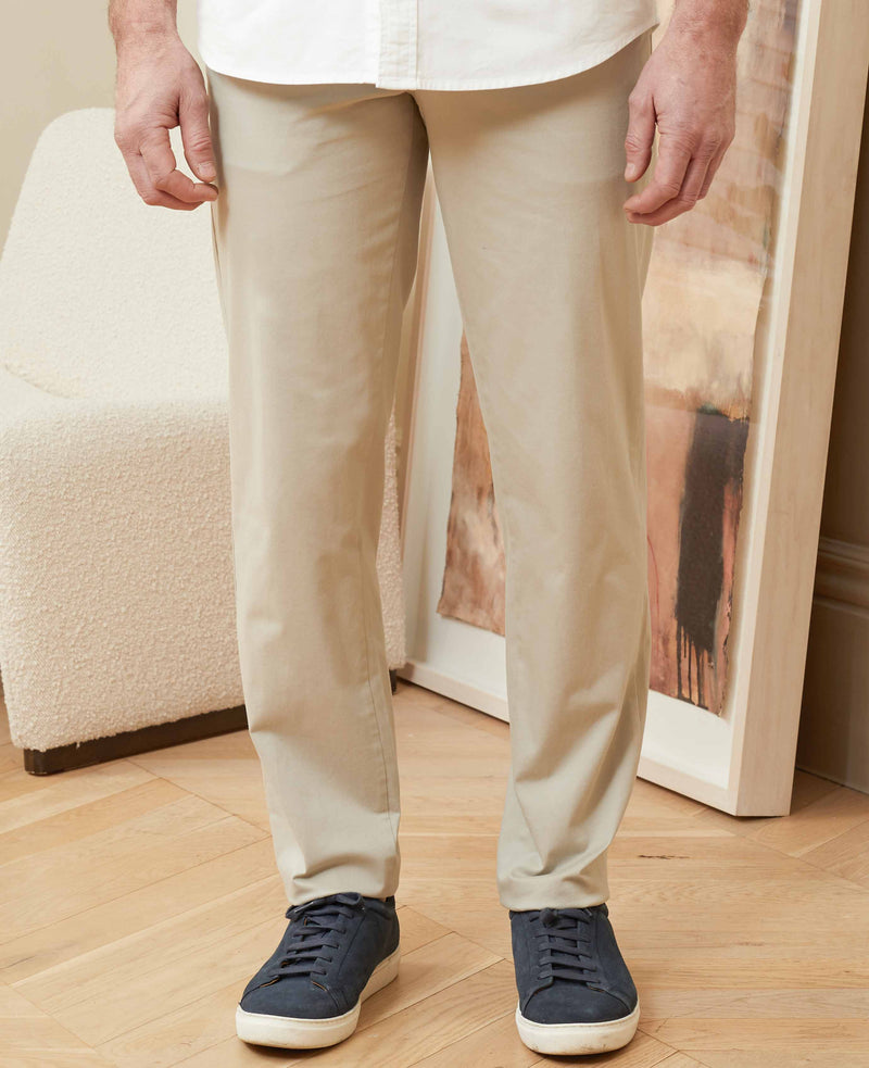 Men's Stretch Cotton Chinos in Beige Model 2